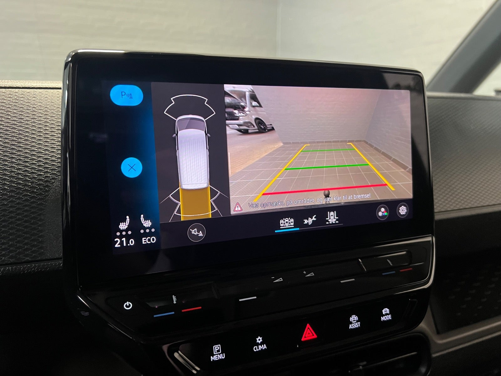 Blå VW ID.Buzz fra 2024