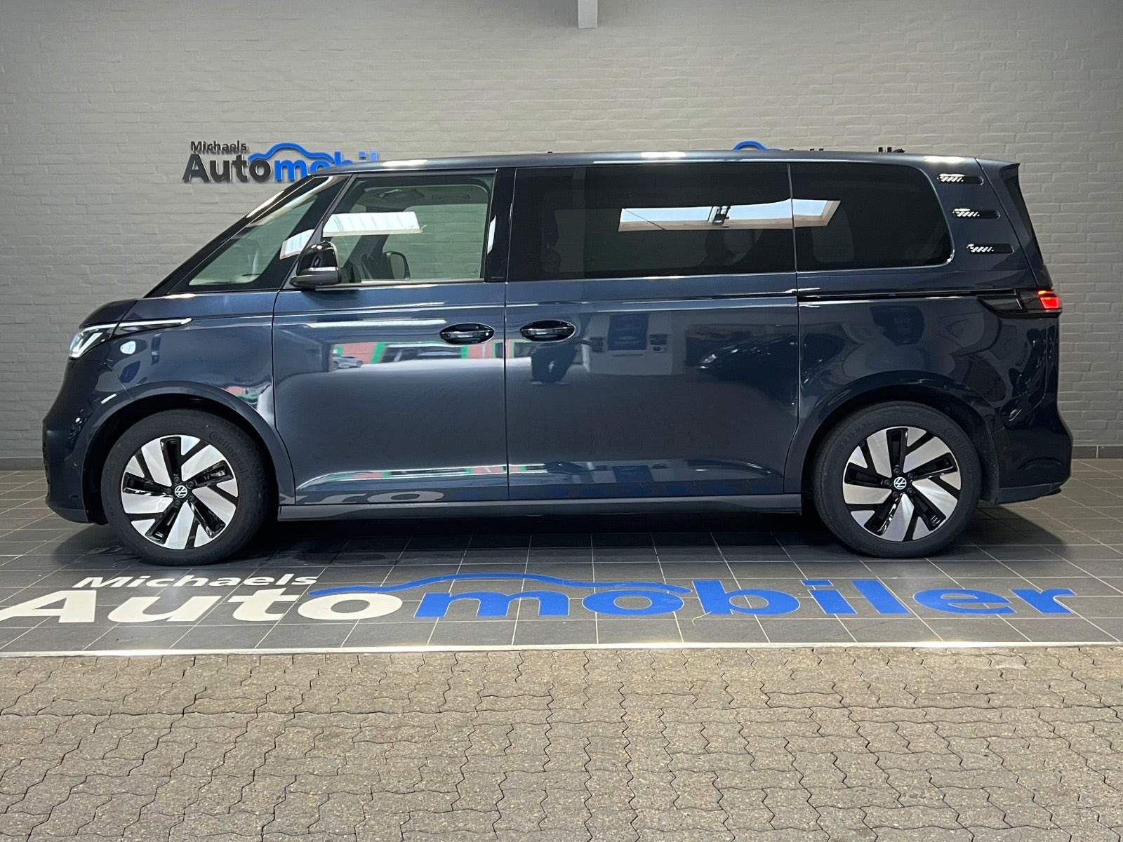 Blå VW ID.Buzz fra 2025