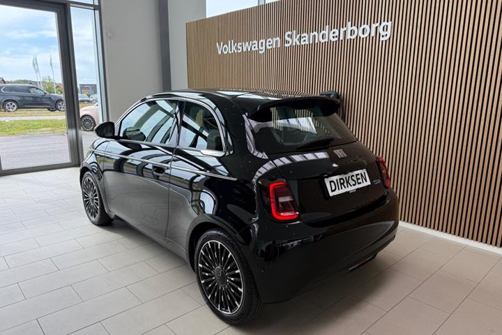 Sort Fiat 500e fra 2023
