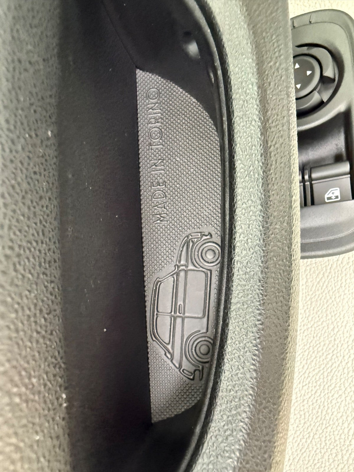 Sort Fiat 500e fra 2023
