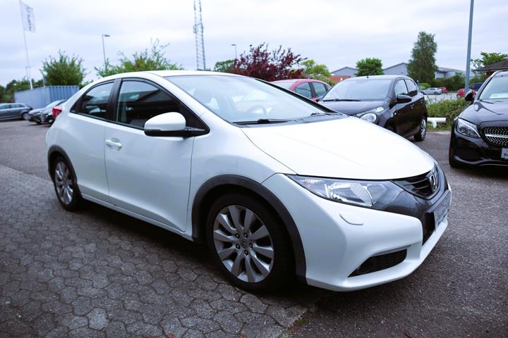 Hvid Honda Civic fra 2012