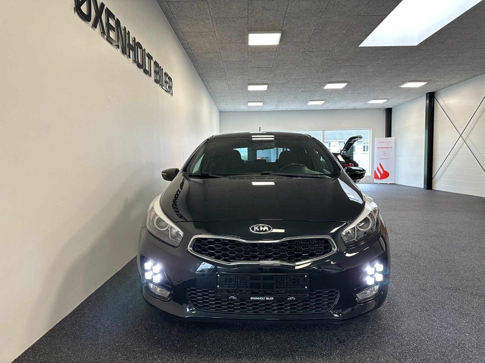 Grå Kia Ceed fra 2016