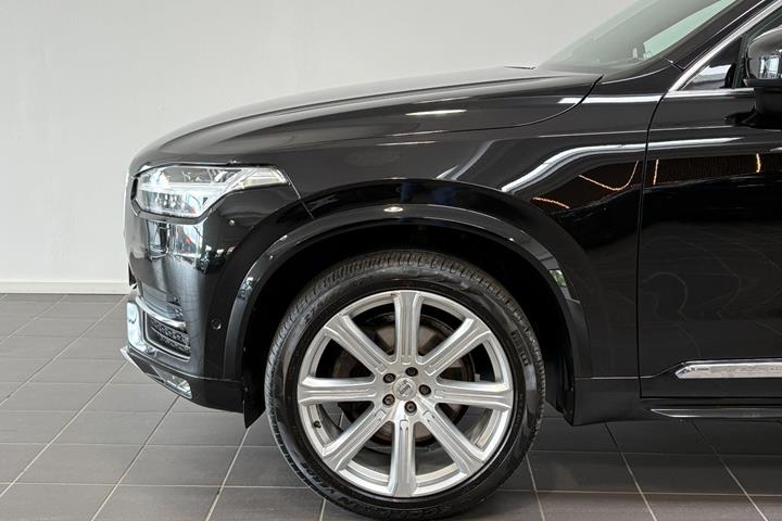 Sort Volvo XC90 fra 2017