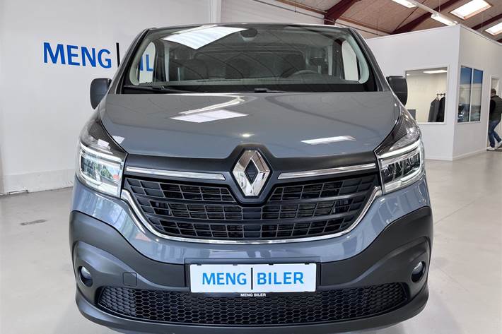 Grå Renault Trafic fra 2019
