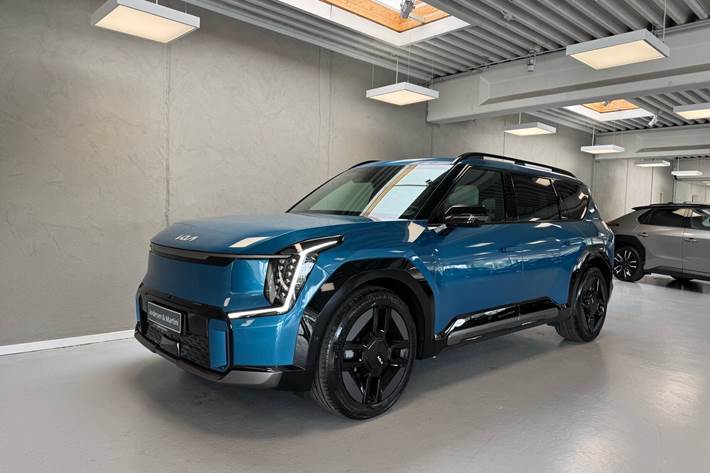 Blå Kia EV9 fra 2026