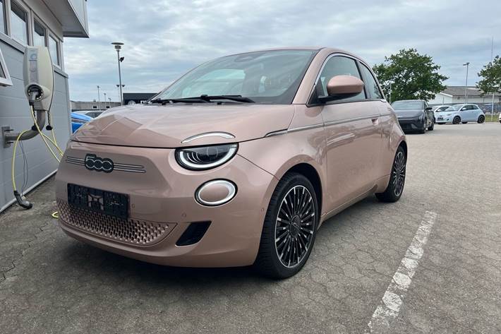 undefined Fiat 500e fra 2023