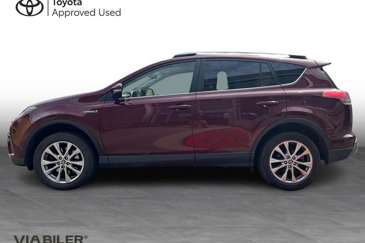 Rød Toyota RAV4 fra 2017
