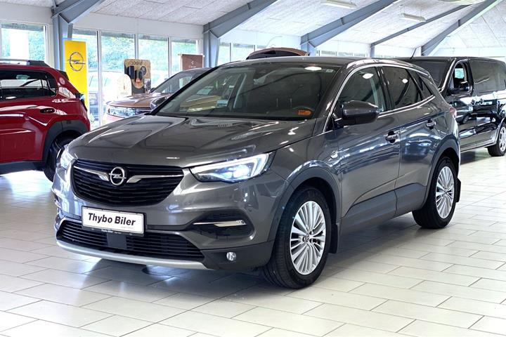 Grå Opel Grandland X fra 2018 set udefra