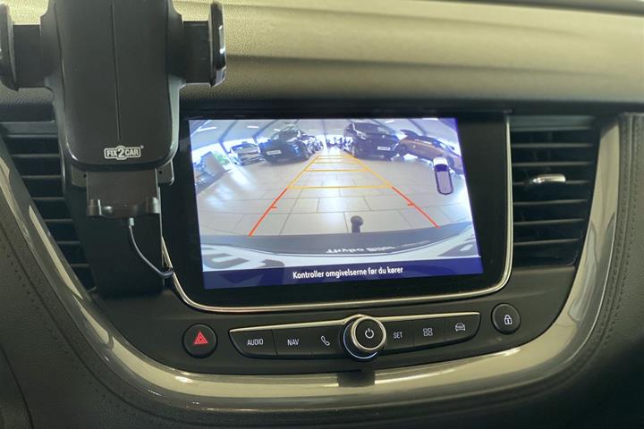 Grå Opel Grandland X fra 2018