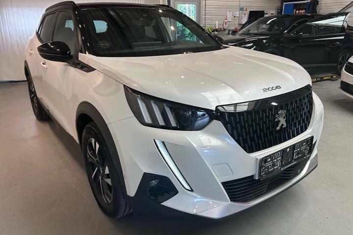 Hvid Peugeot 2008 fra 2022