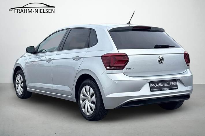 Grå VW Polo fra 2021