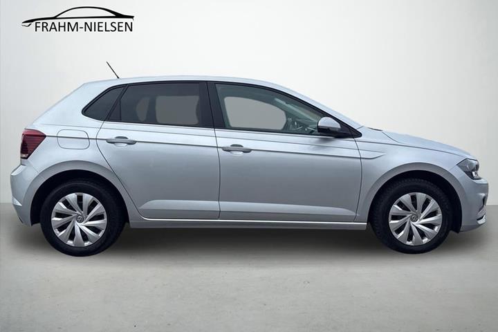 Grå VW Polo fra 2021