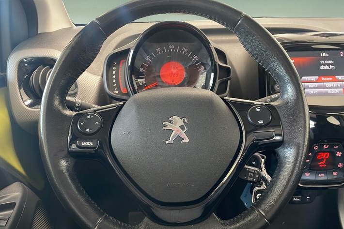 Grøn Peugeot 108 fra 2020