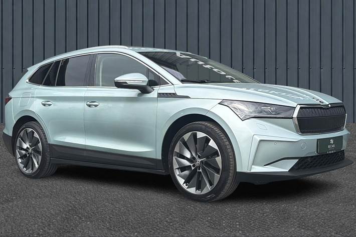 Grøn Skoda Enyaq fra 2022