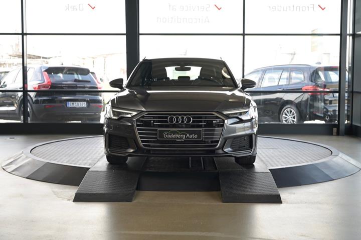 Grå Audi A6 fra 2021