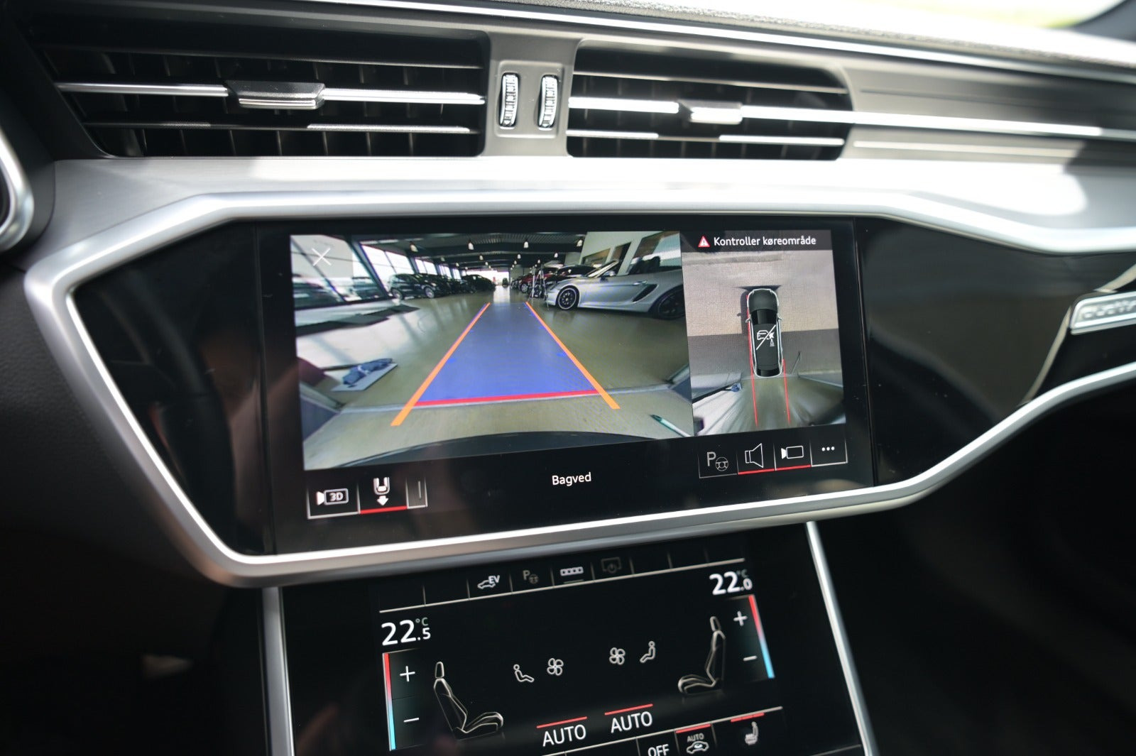 Grå Audi A6 fra 2021
