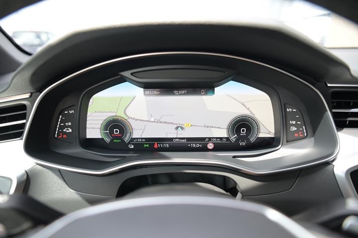 Grå Audi A6 fra 2021