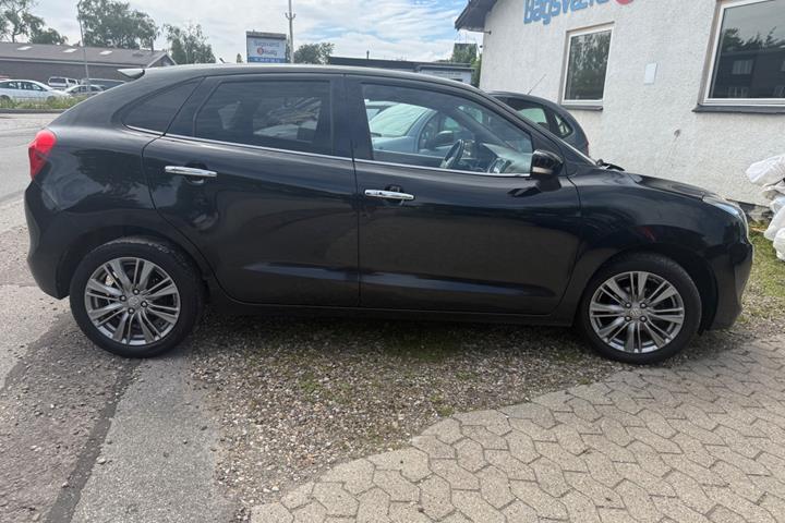 Sort Suzuki Baleno fra 2016
