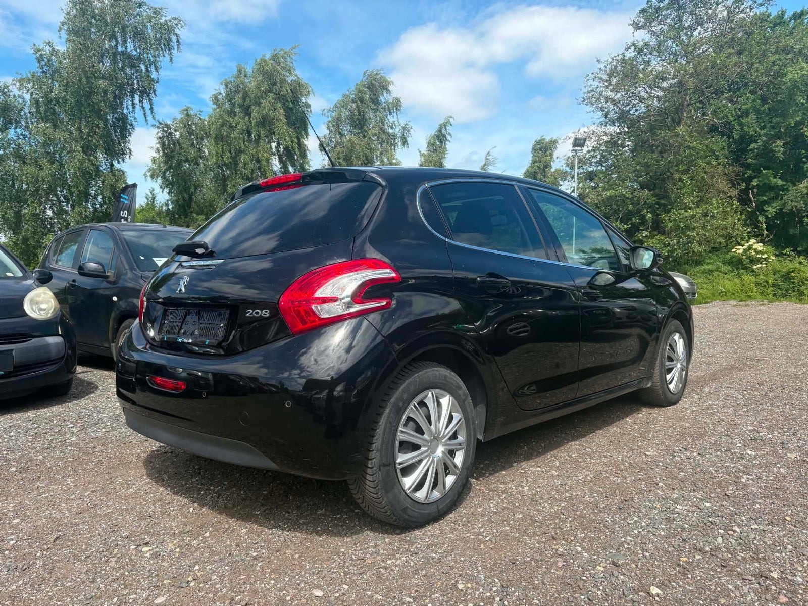 Sort Peugeot 208 fra 2015