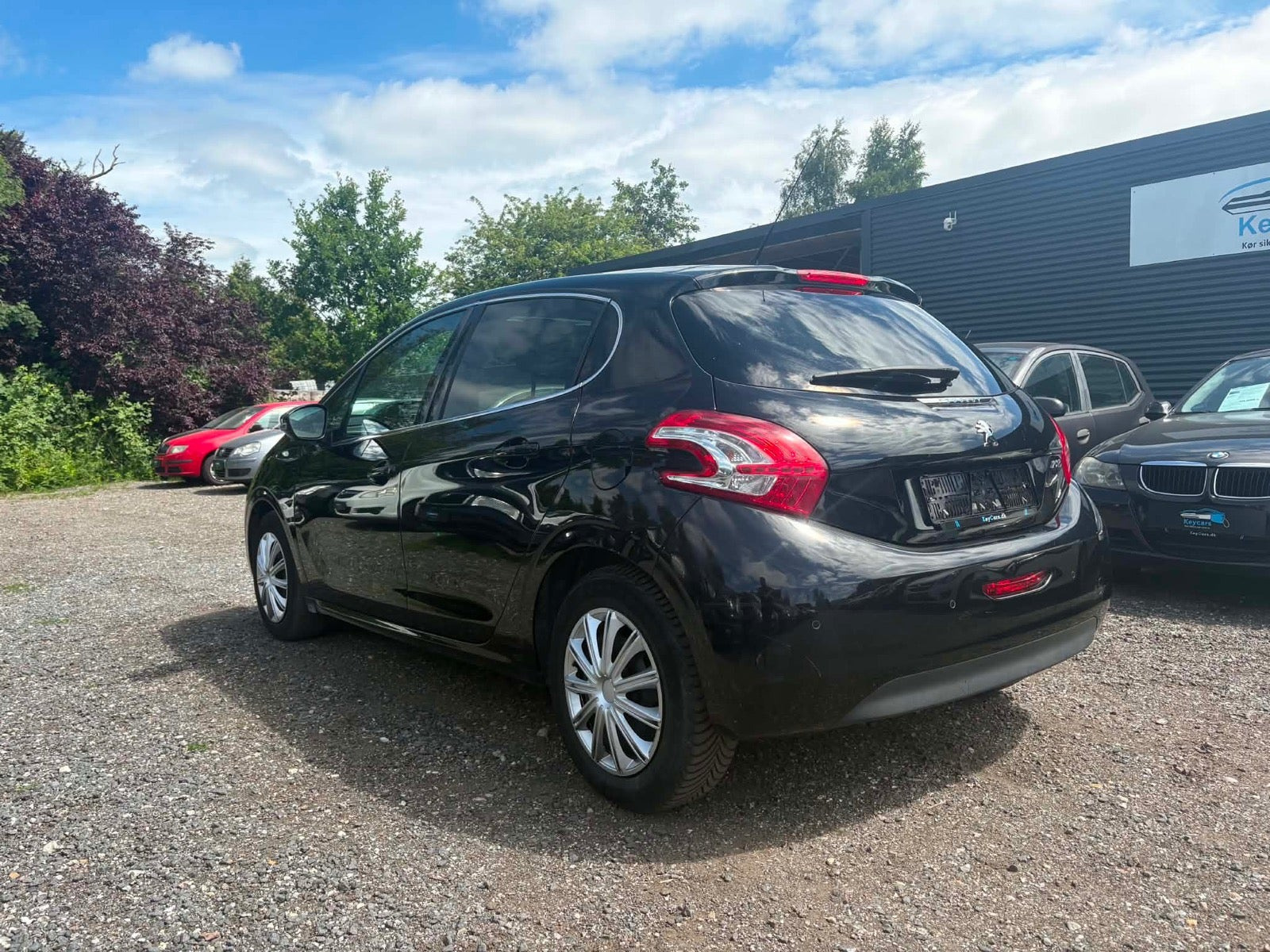 Sort Peugeot 208 fra 2015