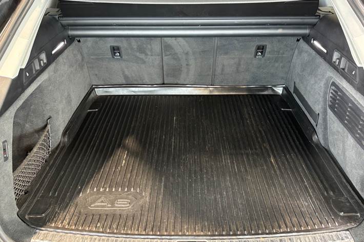 undefined Audi A6 fra 2020