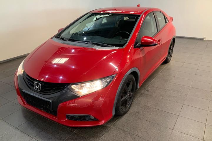 Rød Honda Civic fra 2012 set udefra