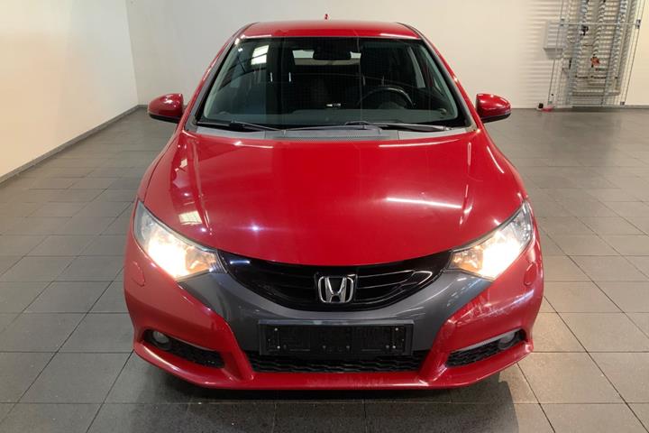 Rød Honda Civic fra 2012