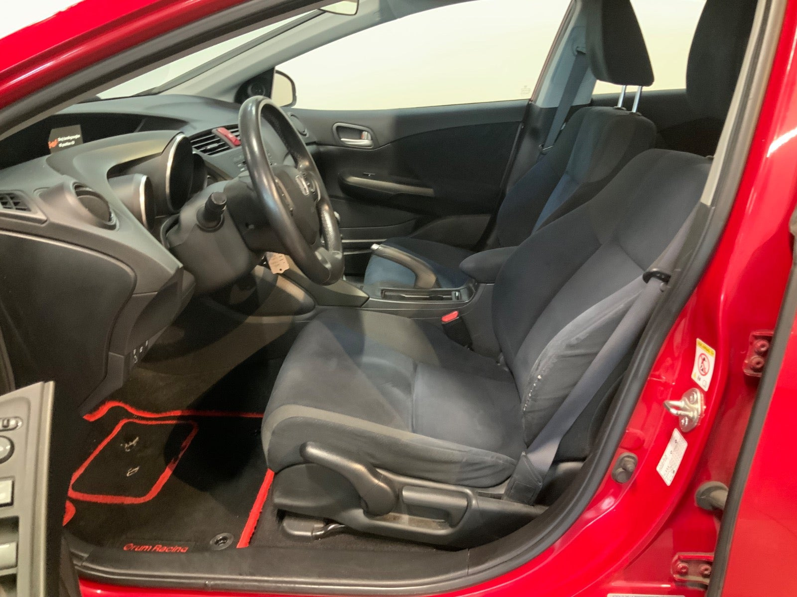 Rød Honda Civic fra 2012