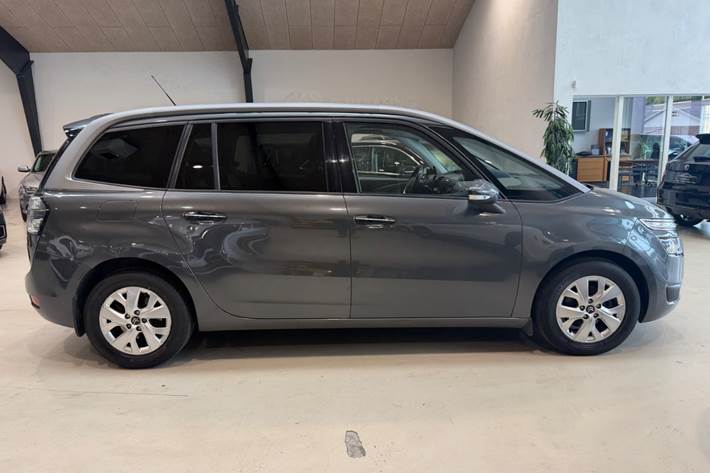 Grå Citroën Grand C4 Picasso fra 2016