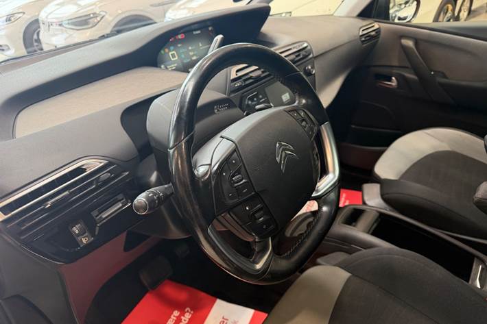 Grå Citroën Grand C4 Picasso fra 2016
