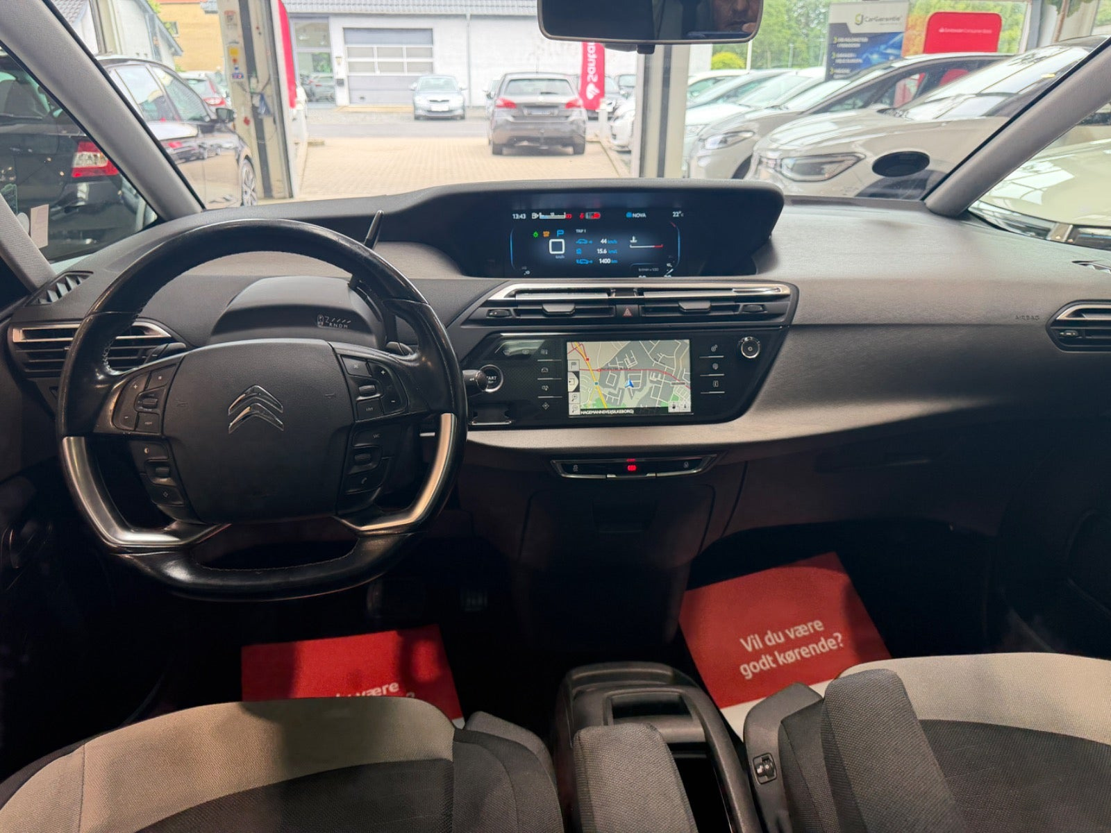 Grå Citroën Grand C4 Picasso fra 2016
