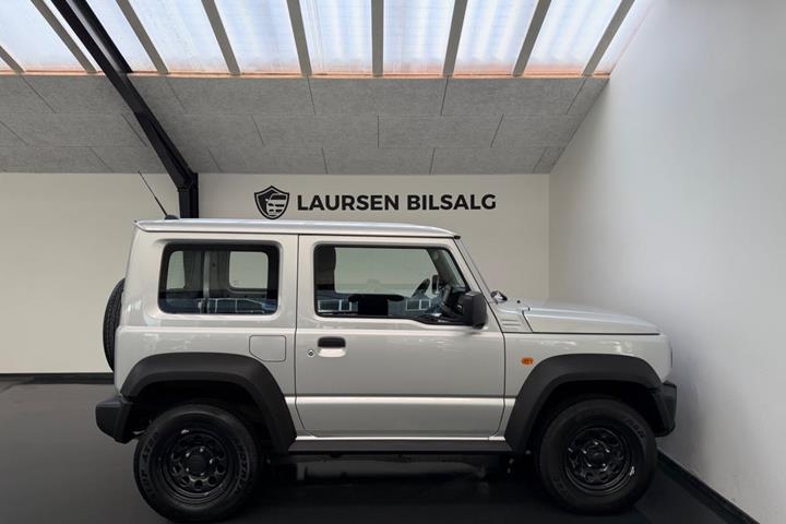Sølv Suzuki Jimny fra 2021