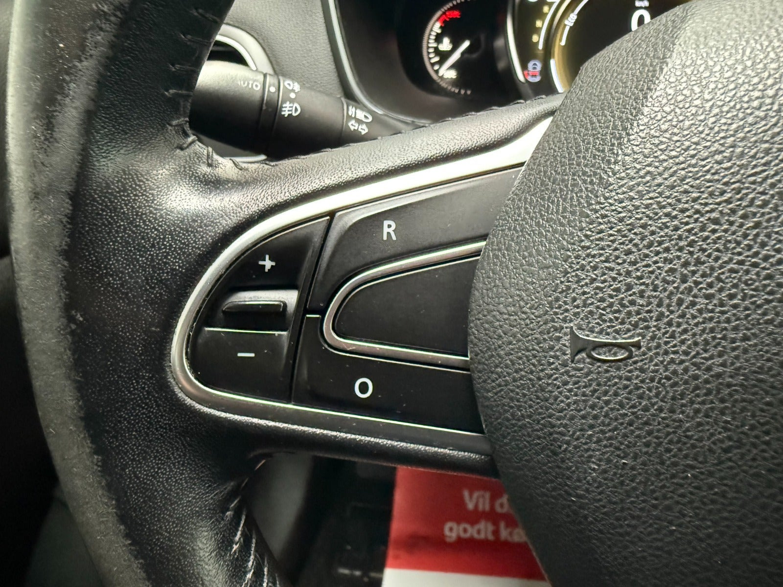 Sort Renault Megane IV fra 2016