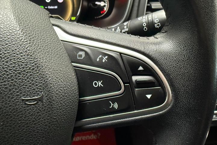 Sort Renault Megane IV fra 2016