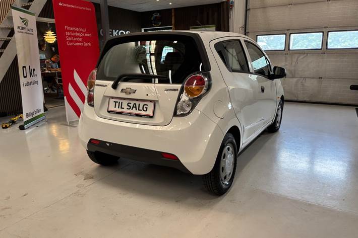 Hvid Chevrolet Spark fra 2011