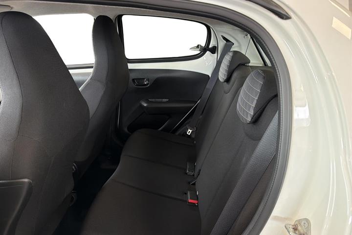 Hvid Peugeot 108 fra 2021