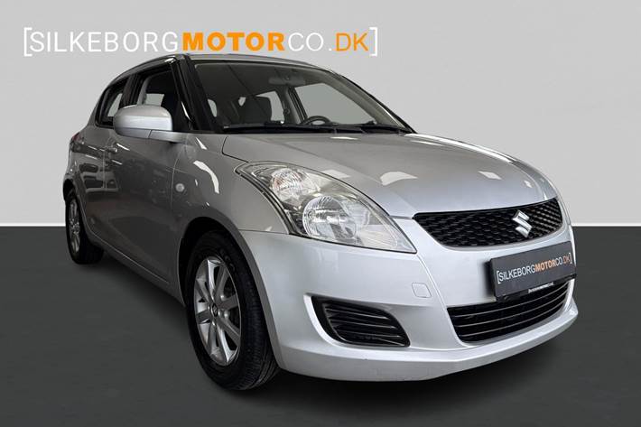Sølv Suzuki Swift fra 2011