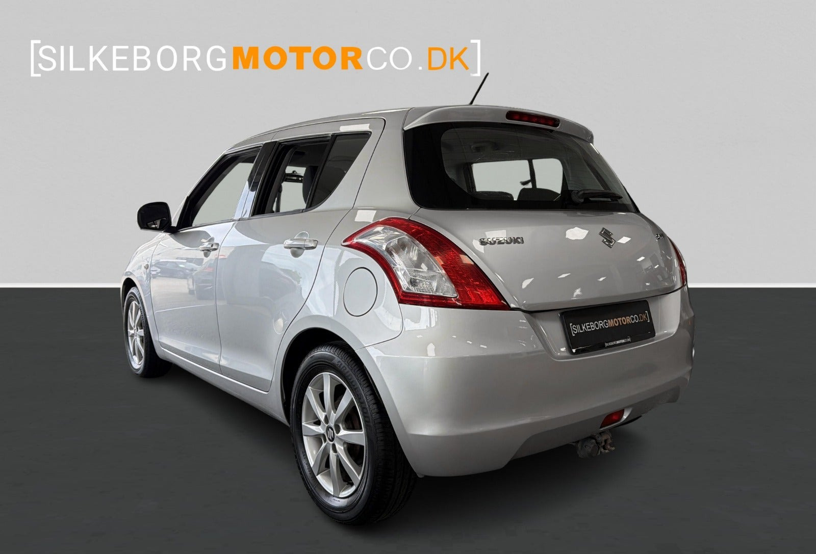 Sølv Suzuki Swift fra 2011