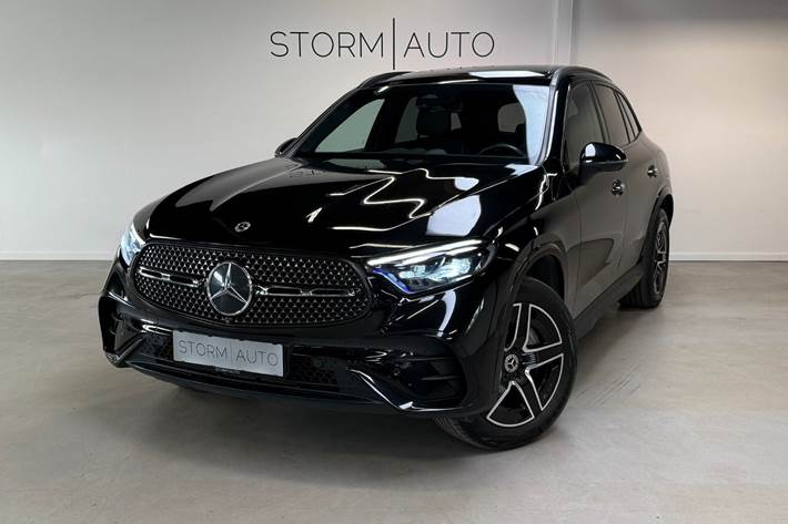 Sort Mercedes GLC300 e fra 2023