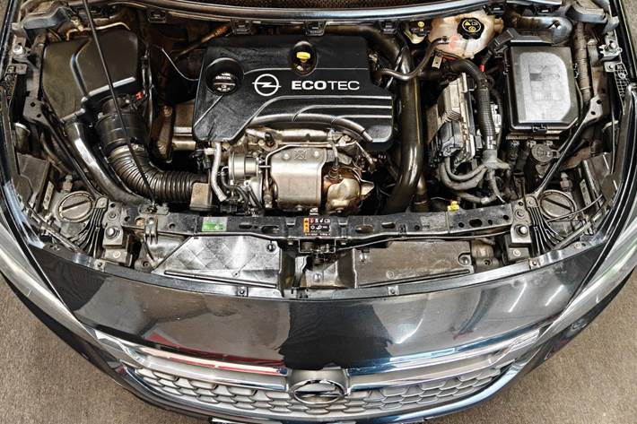 undefined Opel Astra fra 2016