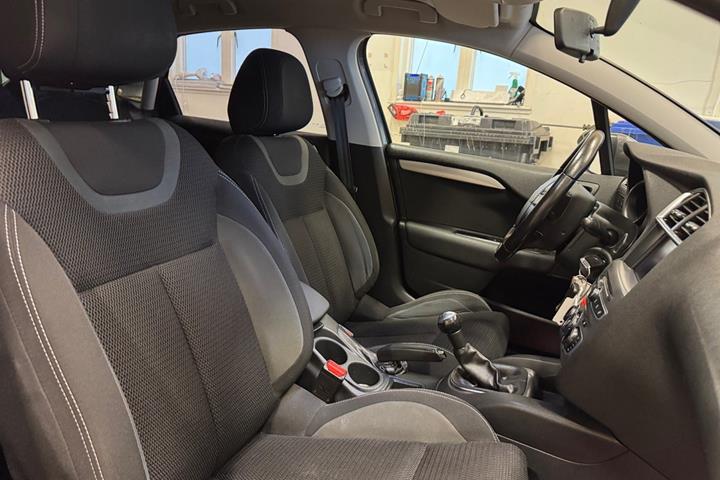 Grå Citroën C4 fra 2018