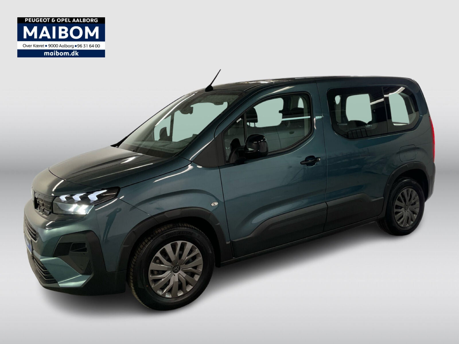 Blå Peugeot e-Rifter fra 2025