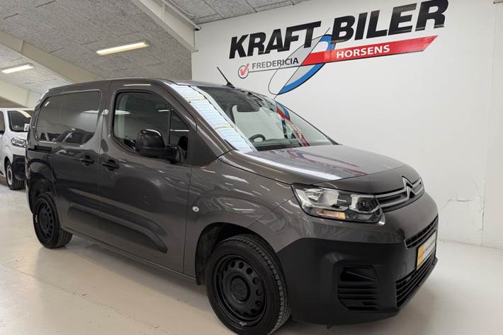 Grå Citroën Berlingo fra 2021