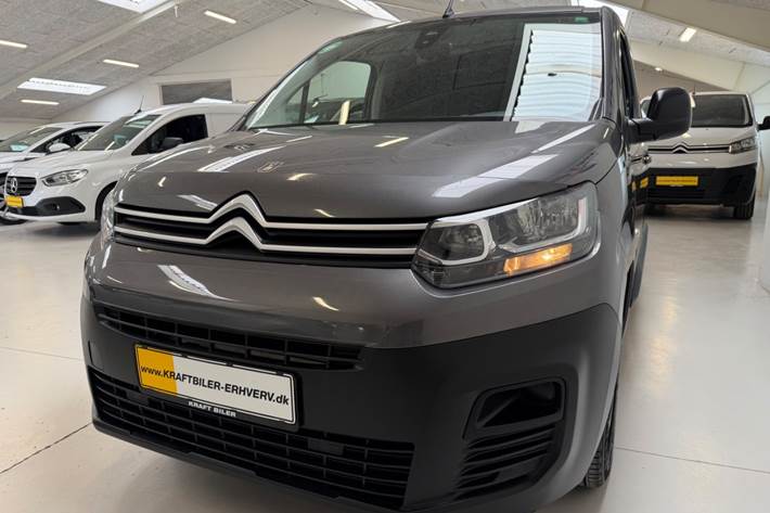 Grå Citroën Berlingo fra 2021