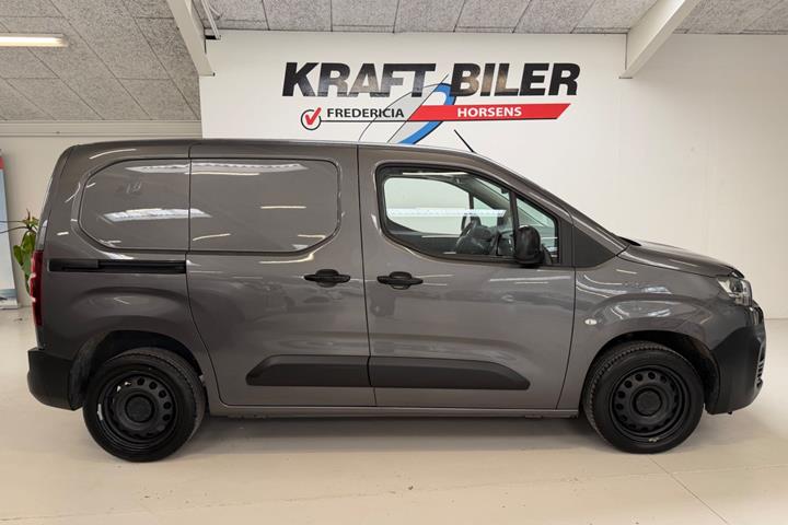 Grå Citroën Berlingo fra 2021