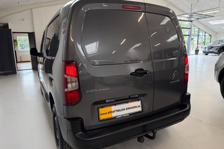 Grå Citroën Berlingo fra 2021