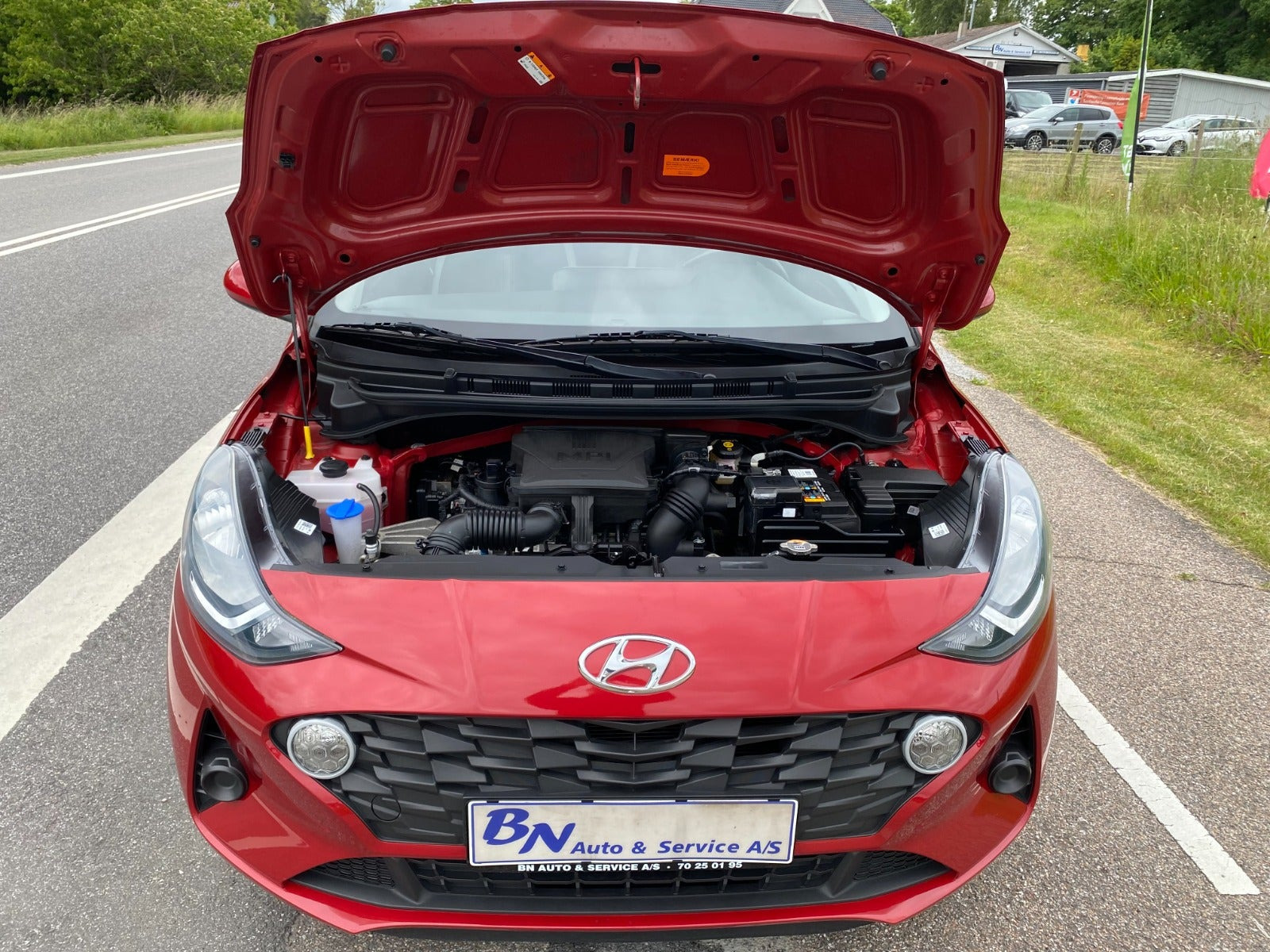 Rød Hyundai i10 fra 2021