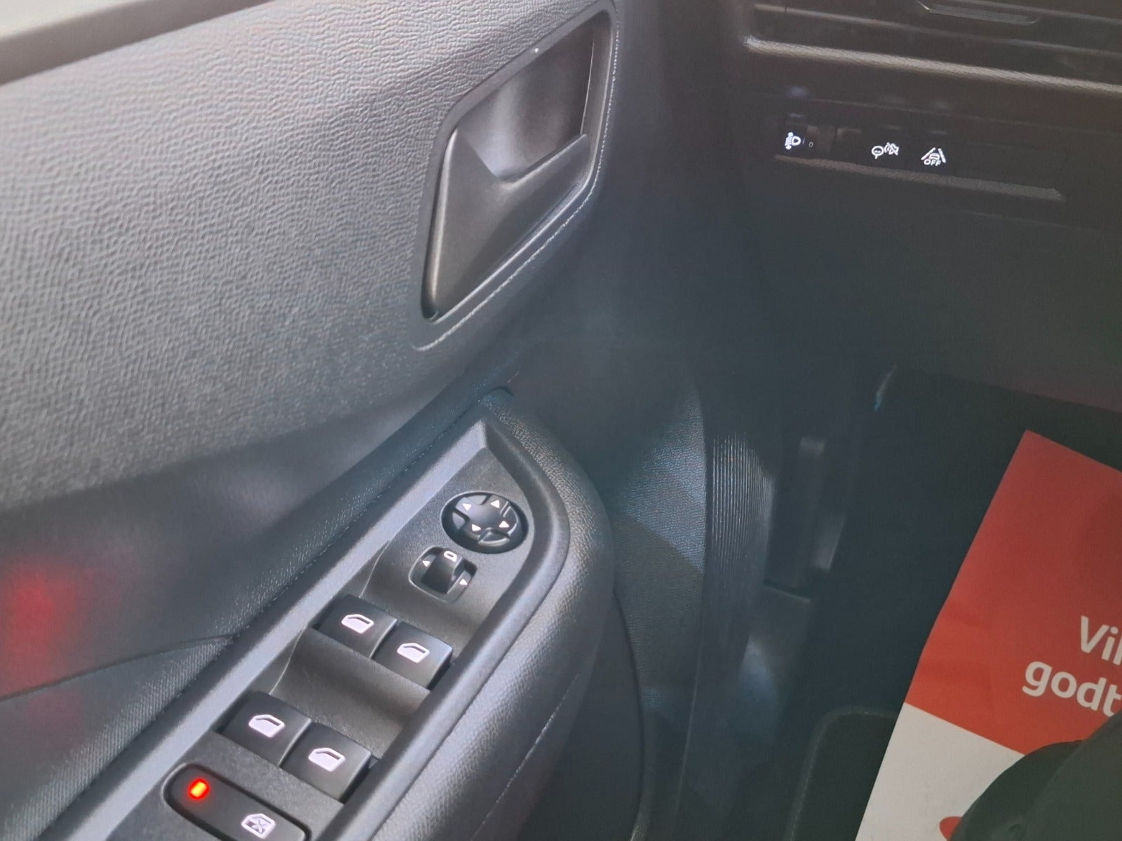 Blå Opel Frontera fra 2025