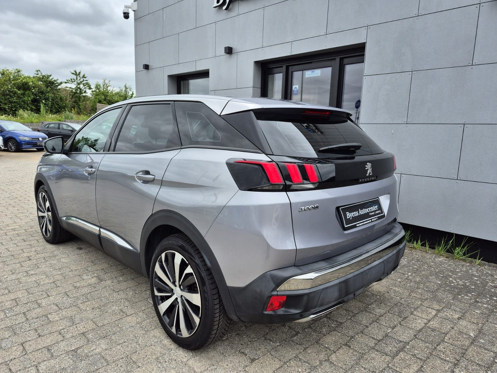 Sølv Peugeot 3008 fra 2018