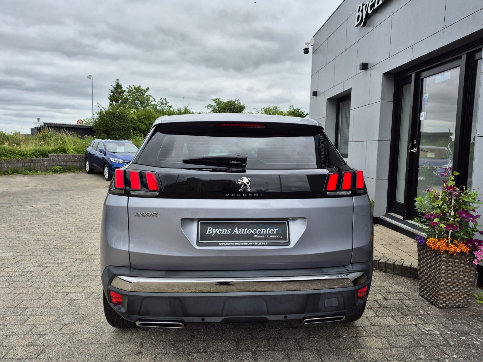 Sølv Peugeot 3008 fra 2018